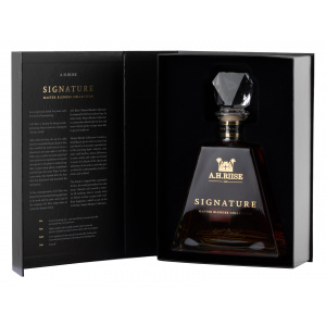 A.H. Riise Signature 70 cl